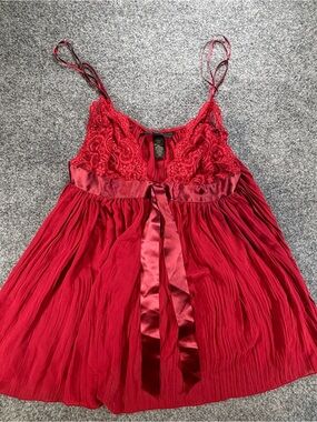 Victorias Secret Red Lace & Satin Babydoll Slip size Large